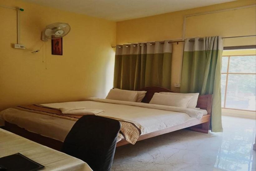 Hotel Shoolin Wood Hatikhuli エクステリア 写真